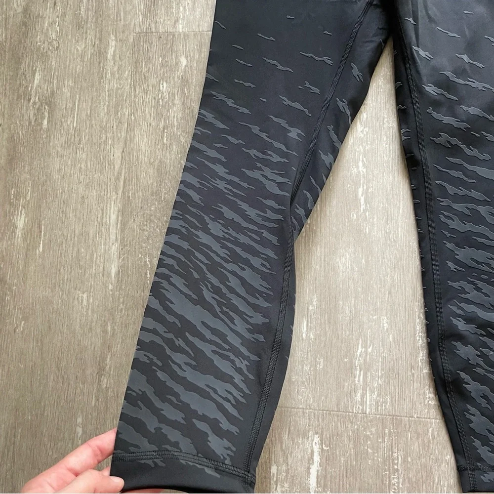 Lululemon Lunar New Year Wunder Under HR Tight 25